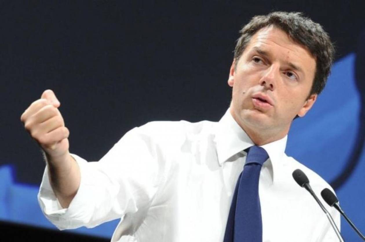 Ιταλία: Ο Ρέντσι υπόσχεται 15.000 προσλήψεις δημοσίων υπαλλήλων