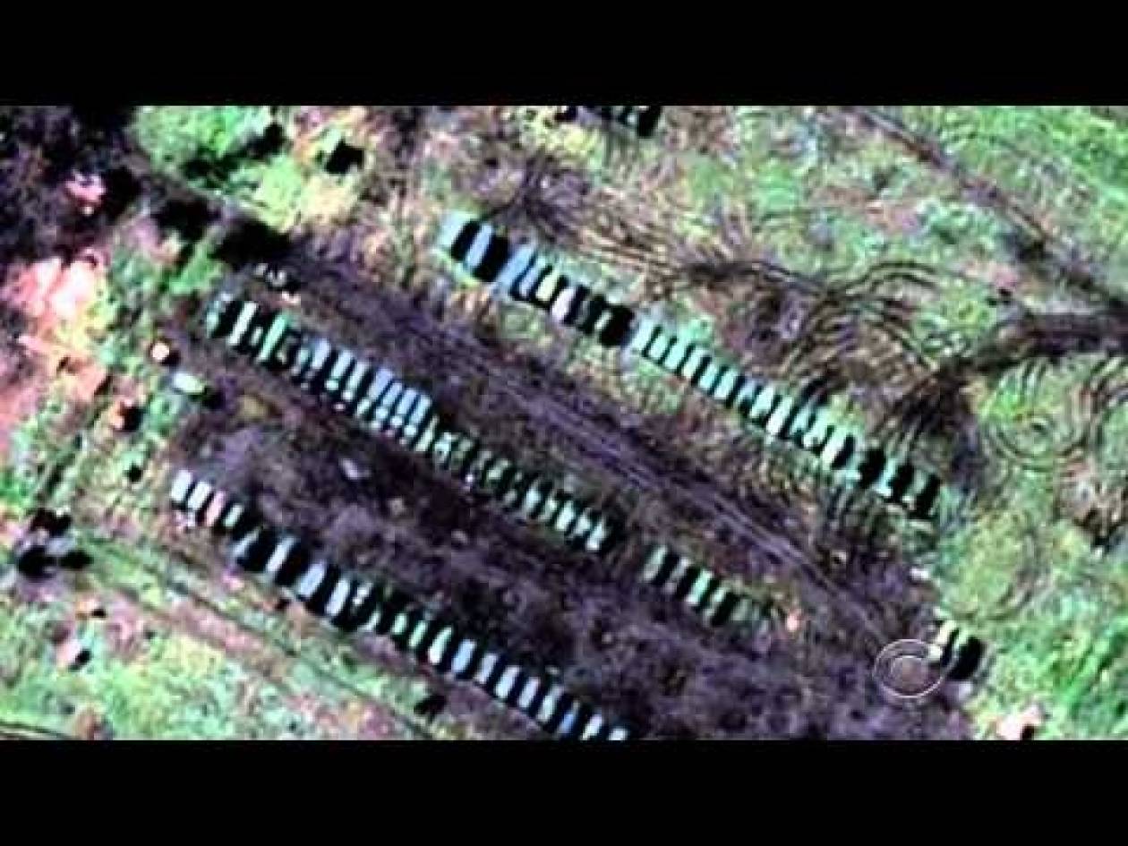 NATO: Στη δημοσιότητα δορυφορικές φωτογραφίες με ρωσικά άρματα μάχης