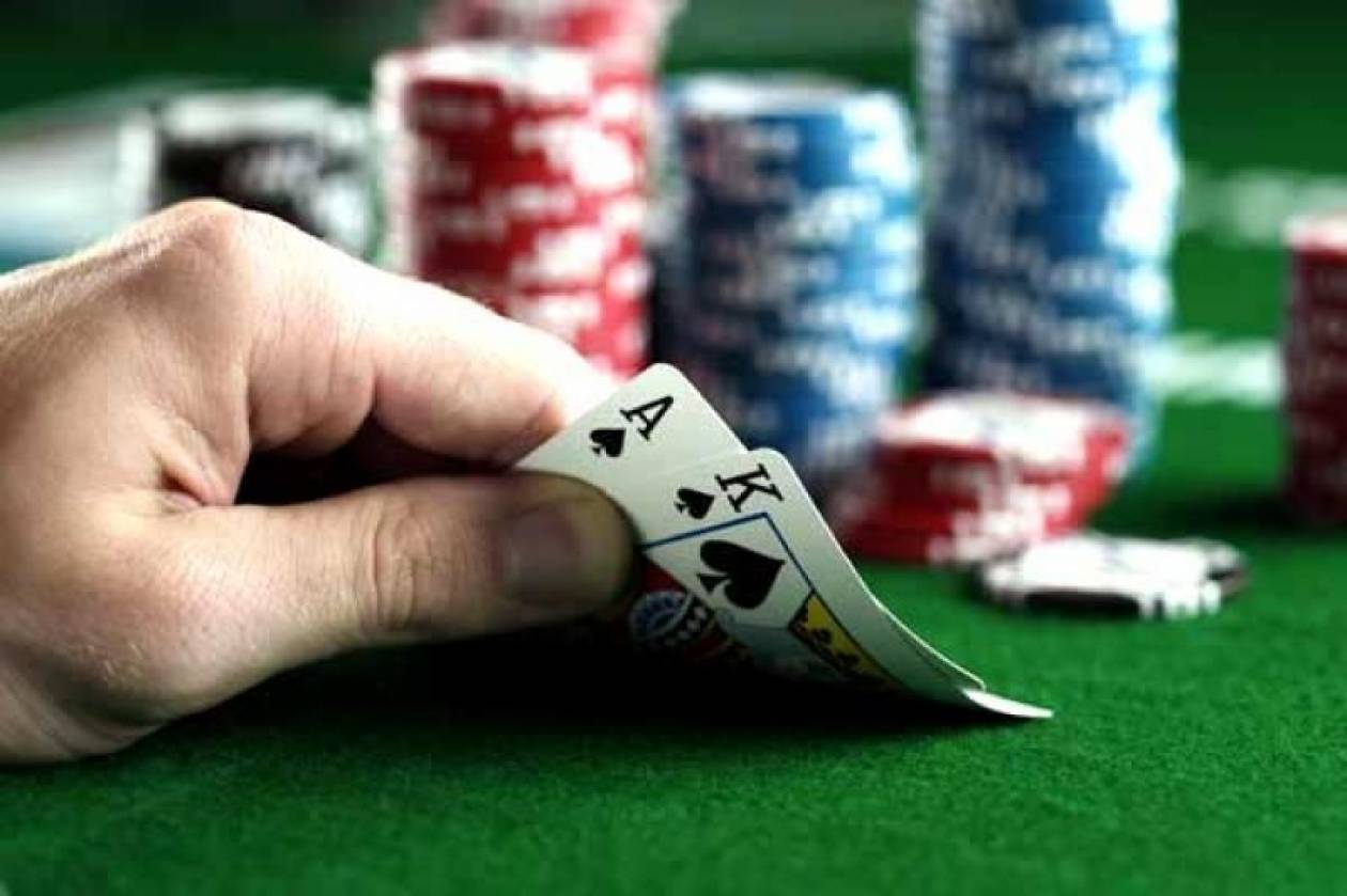 Καλαμαριά: Συλλήψεις σε καφενείο για παράνομο πόκερ