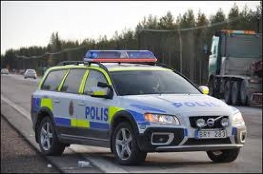 Σουηδία: Παραδόθηκε ο άνδρας που απειλούσε να ανατινάξει κτίριο κομμάτων
