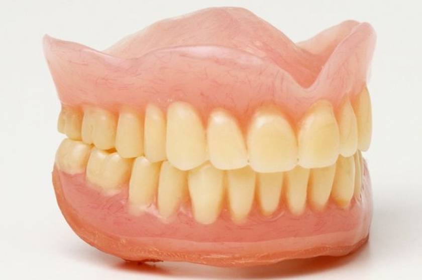 Βρετανία: Διαρρήκτης ξέχασε τα δόντια του στον τόπο του εγκλήματος!