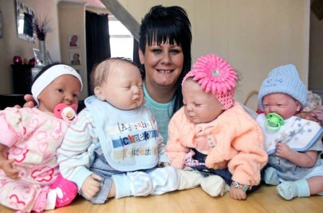 Μητέρα ξόδεψε 4.000 ευρώ για να αγοράσει ψεύτικα... μωρά! (pics)