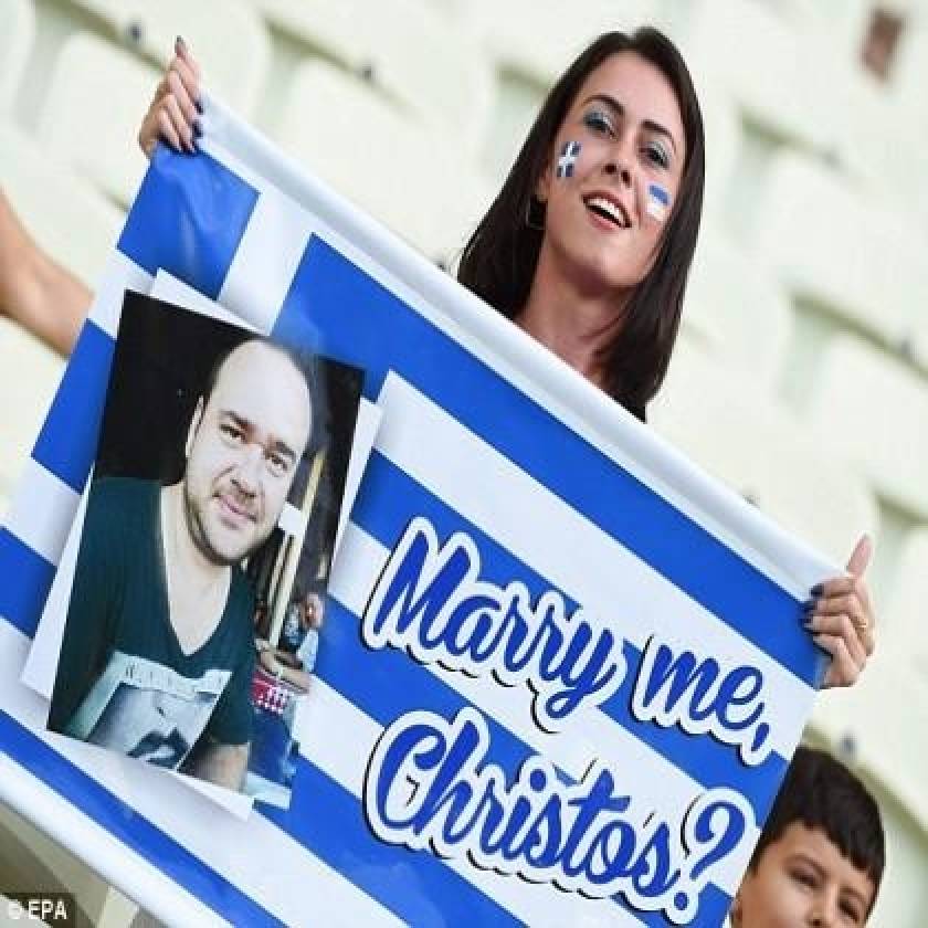Μουντιάλ 2014: Η πρόταση γάμου της Ελληνίδας πριν τη σέντρα που σαρώνει