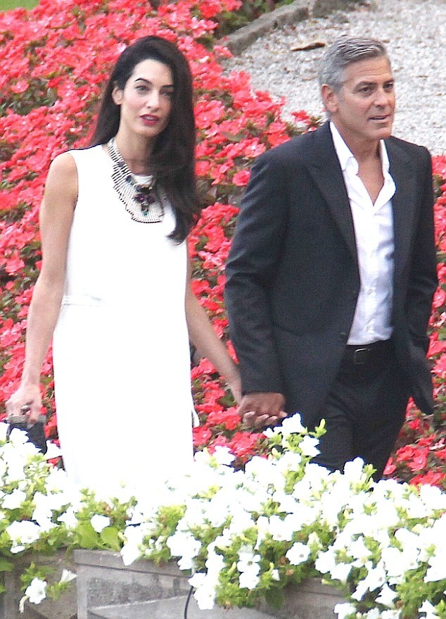 O George Clooney γνώρισε την... πεθερά του! (pics)