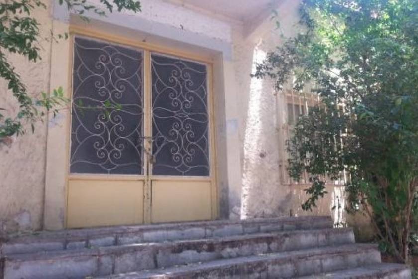 Θεσσαλονίκη: Στο… πόδι η Κάτω Τούμπα για τους παλιούς στάβλους του δήμου
