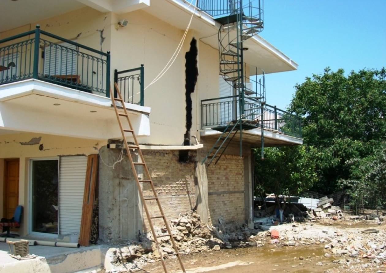 Πελοπόννησος: Ξεκινάει η καταβολή αποζημιώσεων των σεισμοπαθών του 2008