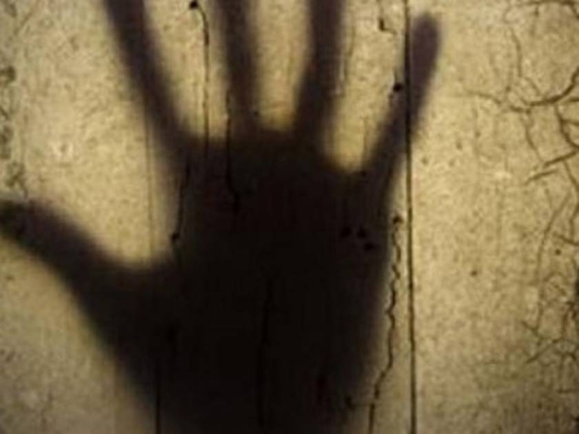 Φρίκη στο Παγκράτι: Έριξε υπνωτικό στο φαγητό 17χρονου και ασέλγησε πάνω του