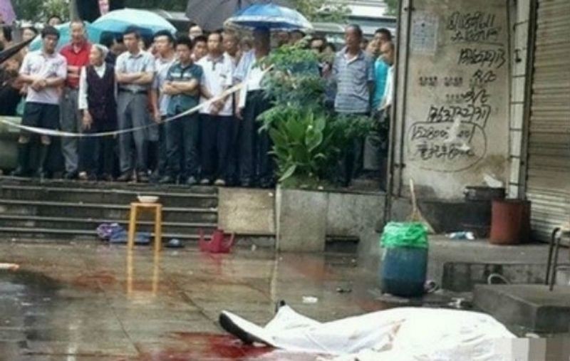 Κίνα: Έφαγε την καρδιά του επειδή δεν του έδωσε noodles! (σκληρές εικόνες)
