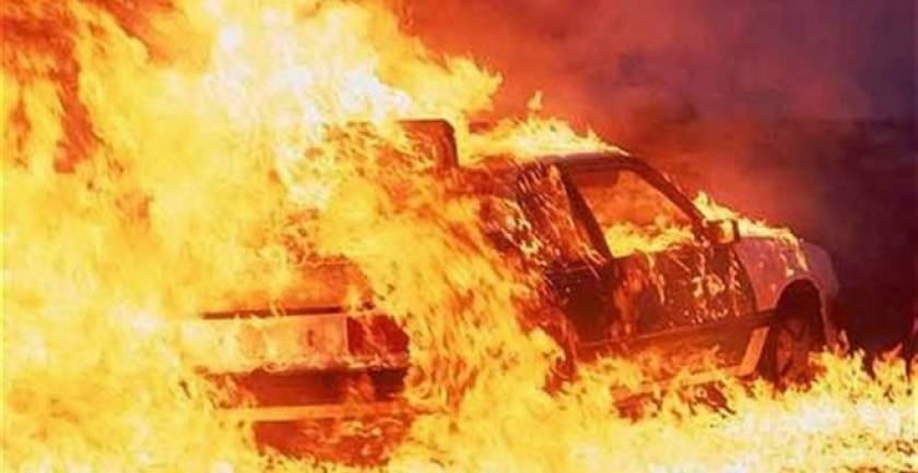 Αυτοκίνητο τυλίχθηκε στις φλόγες στην Εθνική οδό Ρεθύμνου - Ηρακλείου