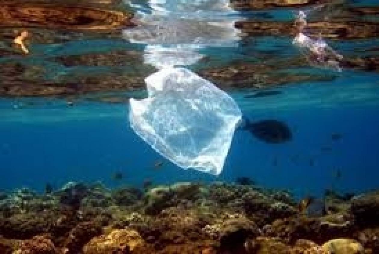 Χαμένο το 99% των πλαστικών στους ωκεανούς