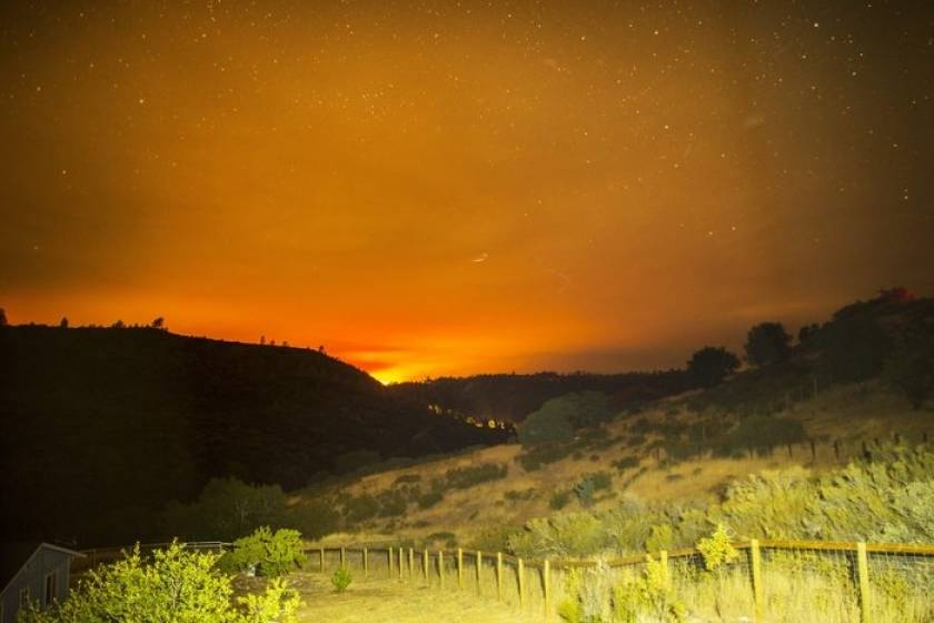 ΗΠΑ: Πυρκαγιά στη βόρεια Καλιφόρνια απειλεί 380 κατοικίες