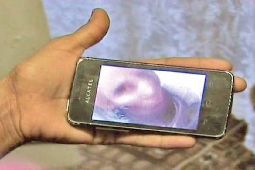Απίστευτο: Το φάντασμα της… γιαγιάς τράβηξε… selfie (pics)