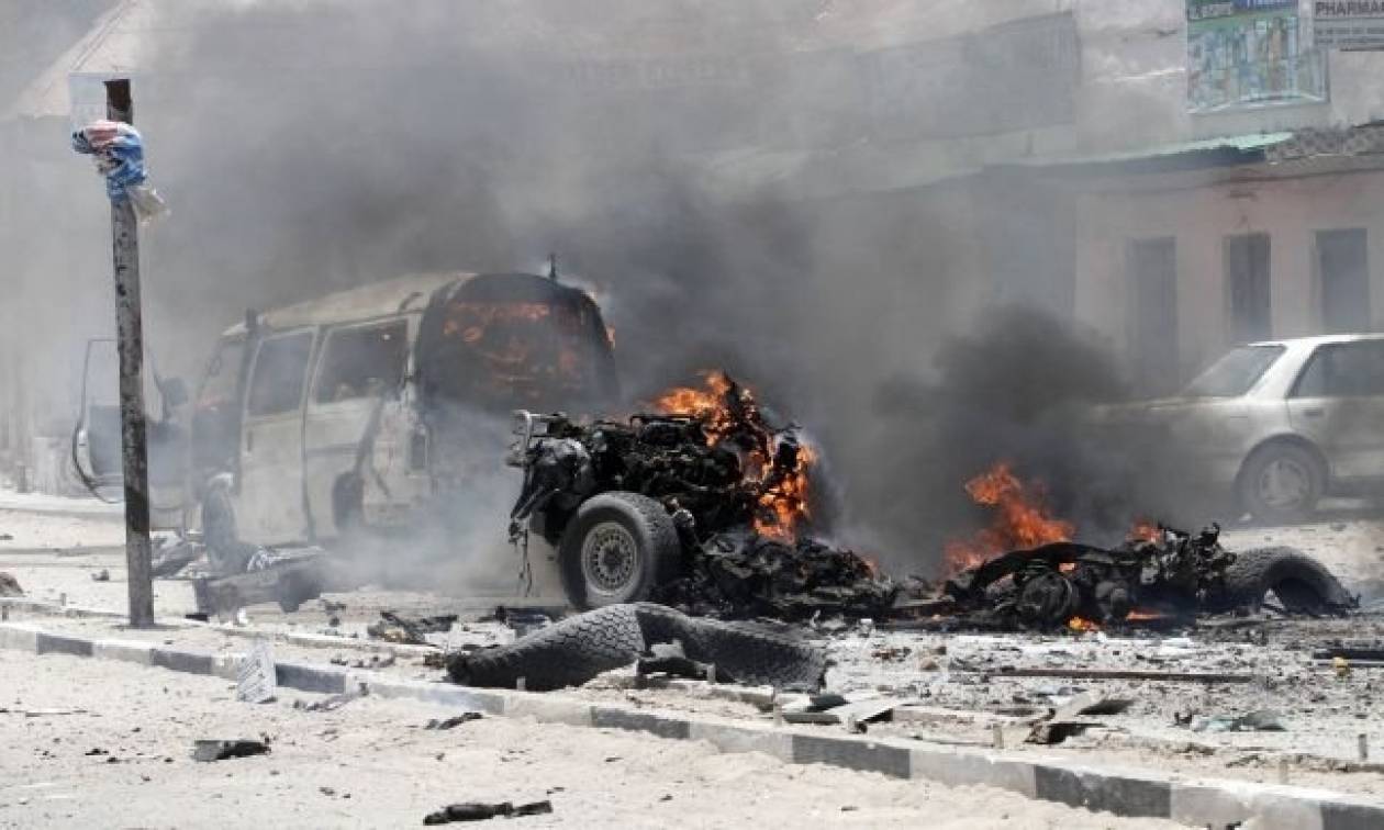 Σομαλία: Τουλάχιστον τέσσερις νεκροί από έκρηξη παγιδευμένου Ι.Χ.