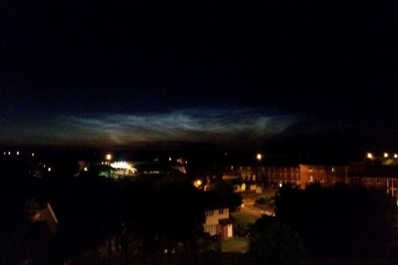 Βρετανία: Ανεξήγητο φαινόμενο στο νυχτερινό ουρανό! (photos)