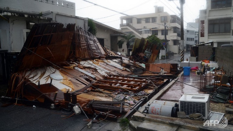 Ιαπωνία: Βιβλικές καταστροφές από τον τυφώνα Νεογκούρι (videos+photos)