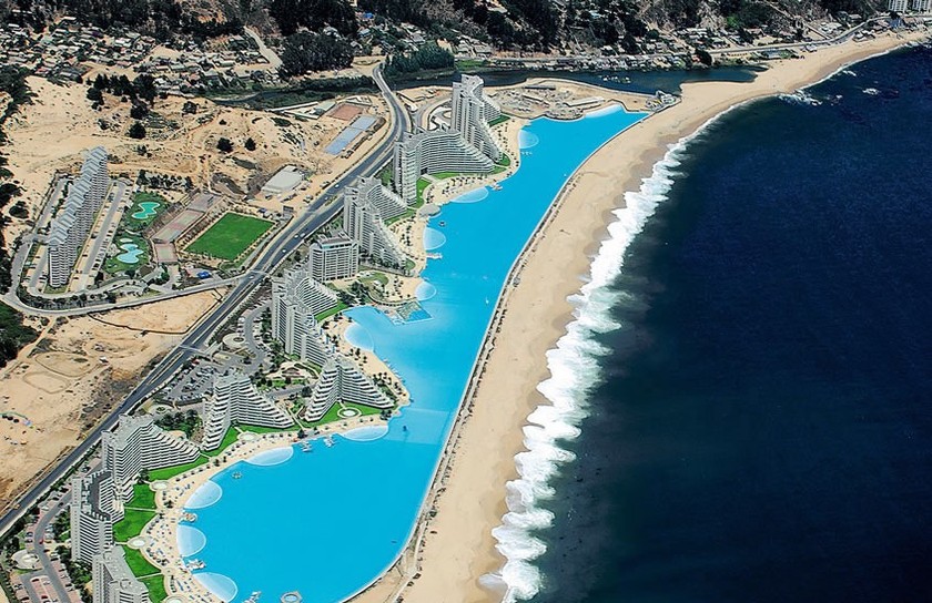 Απολαύστε την μεγαλύτερη πισίνα του κόσμου (photos)