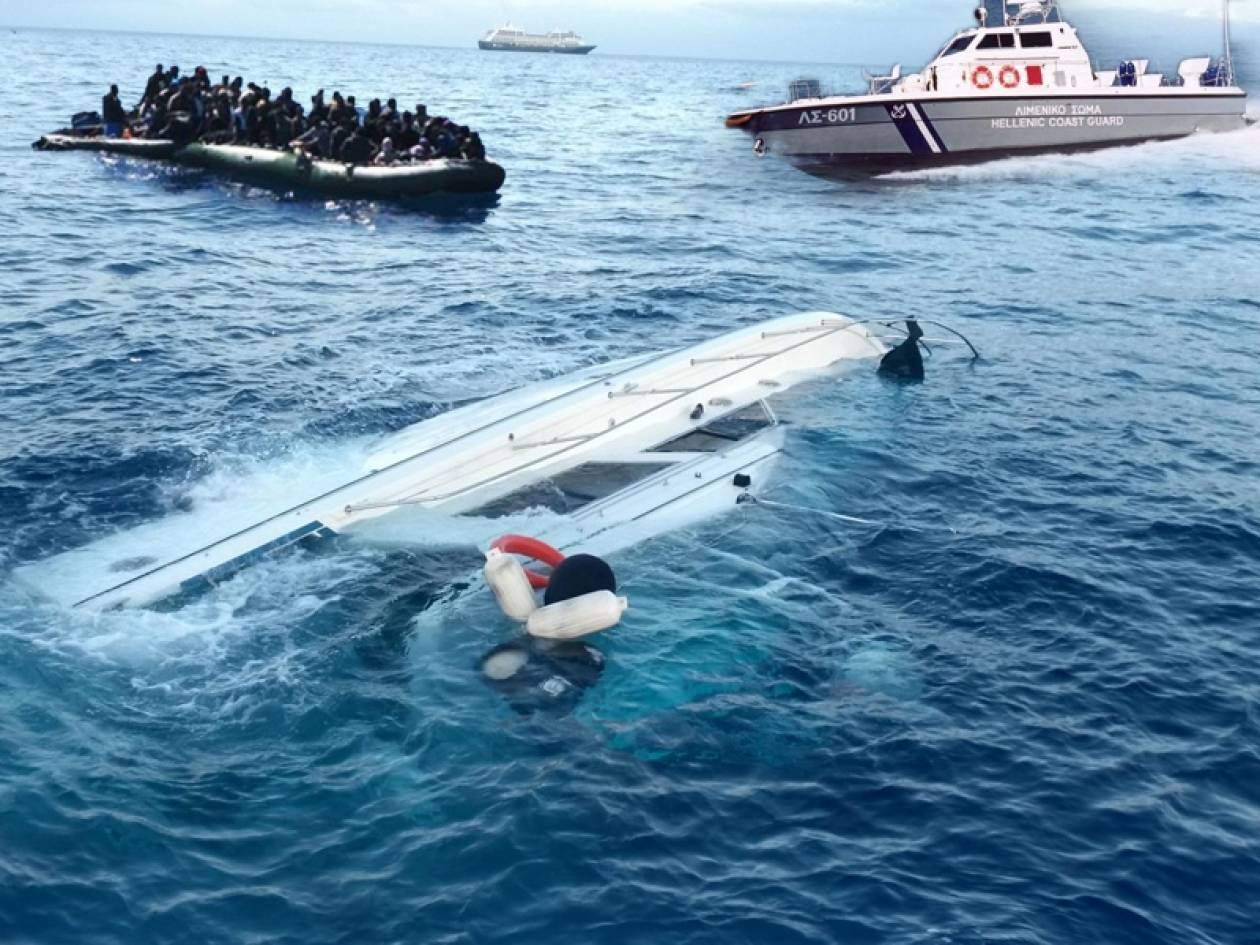 Τραγικό ναυάγιο με δύο νεκρούς μετανάστες στο Καρλόβασι Σάμου