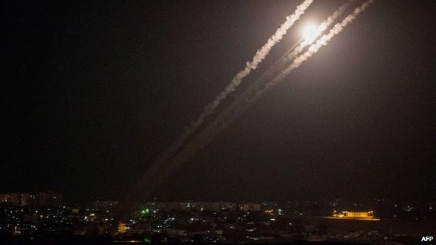 Συνεχίζονται οι ανελέητοι βομβαρδισμοί στη Γάζα (pics+video)