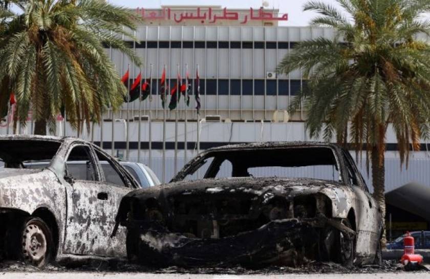 Λιβύη: Νέες ρίψεις ρουκετών εναντίον του αεροδρομίου της Τρίπολης