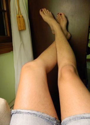Γυναίκες λένε «όχι» στο ξύρισμα των ποδιών! (photos)