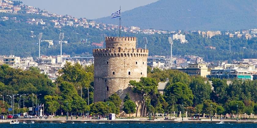 Θεσσαλονίκη: Το παγκάκι που «μαγνητίζει» τα βλέμματα όλων (pic)