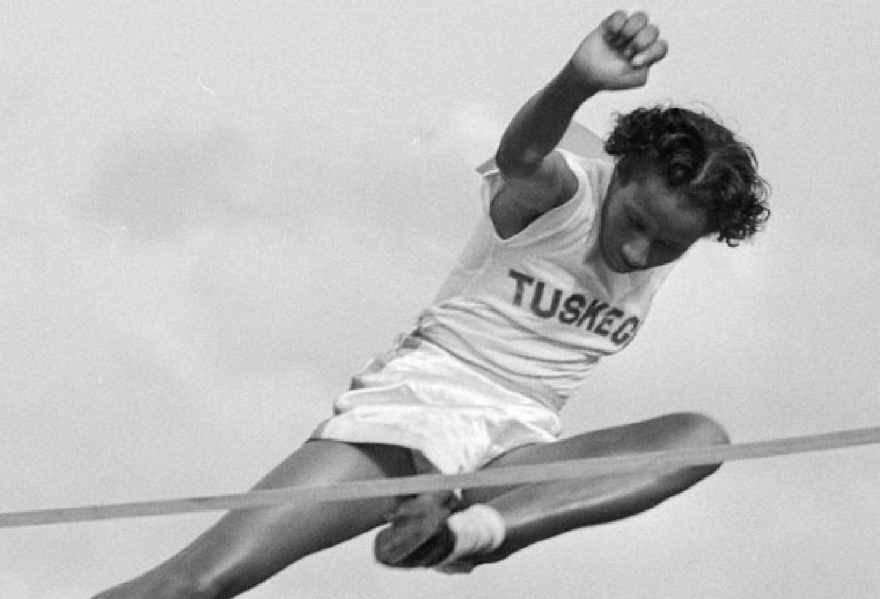 «Έφυγε» η πρώτη μαύρη Αμερικανίδα Ολυμπιονίκης
