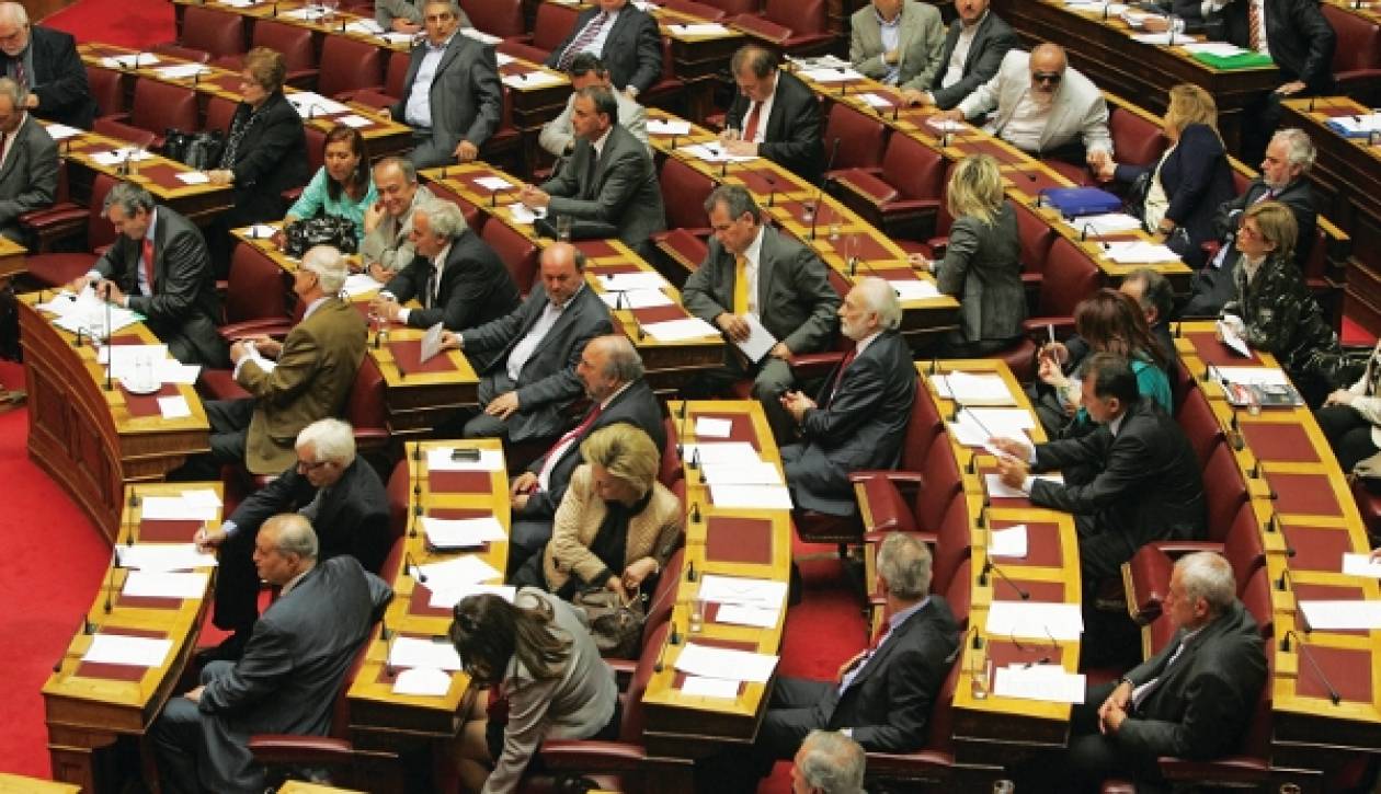 Μόνιμη επιτροπή στη Βουλή για το «πολιτικό χρήμα» και τις δηλώσεις πόθεν έσχες