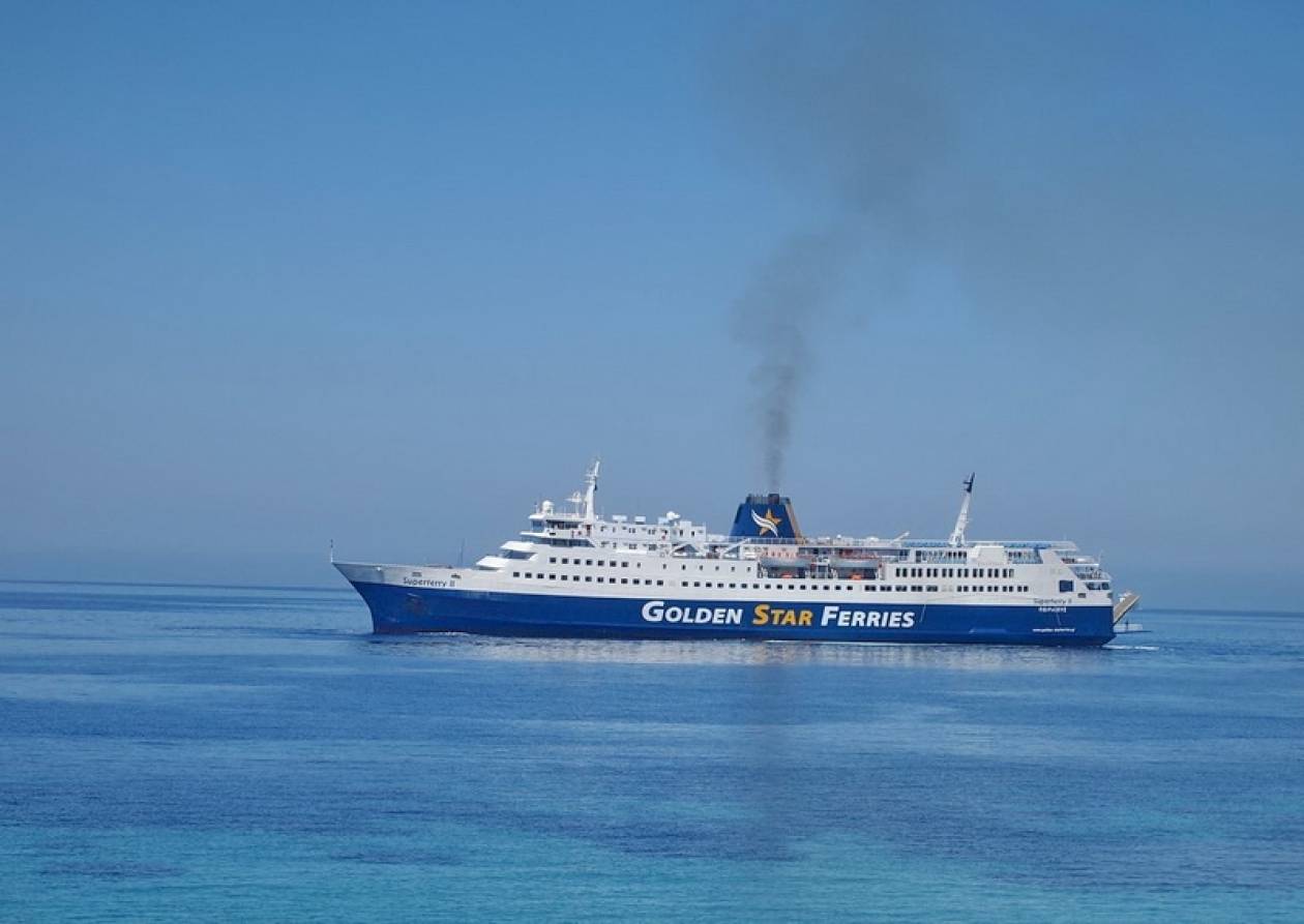 Μύκονος: Ταλαιπωρία για τους επιβάτες πλοίου λόγω μηχανικής βλάβης