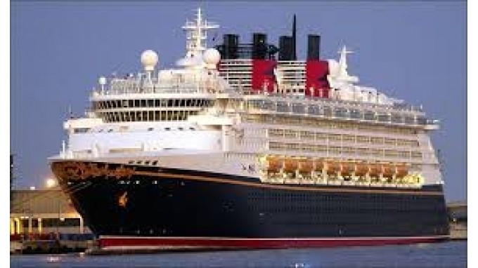 Κρήτη: «Έδεσε» το παραμυθένιο Disney Magic στο λιμάνι του Ηρακλείου (pics)
