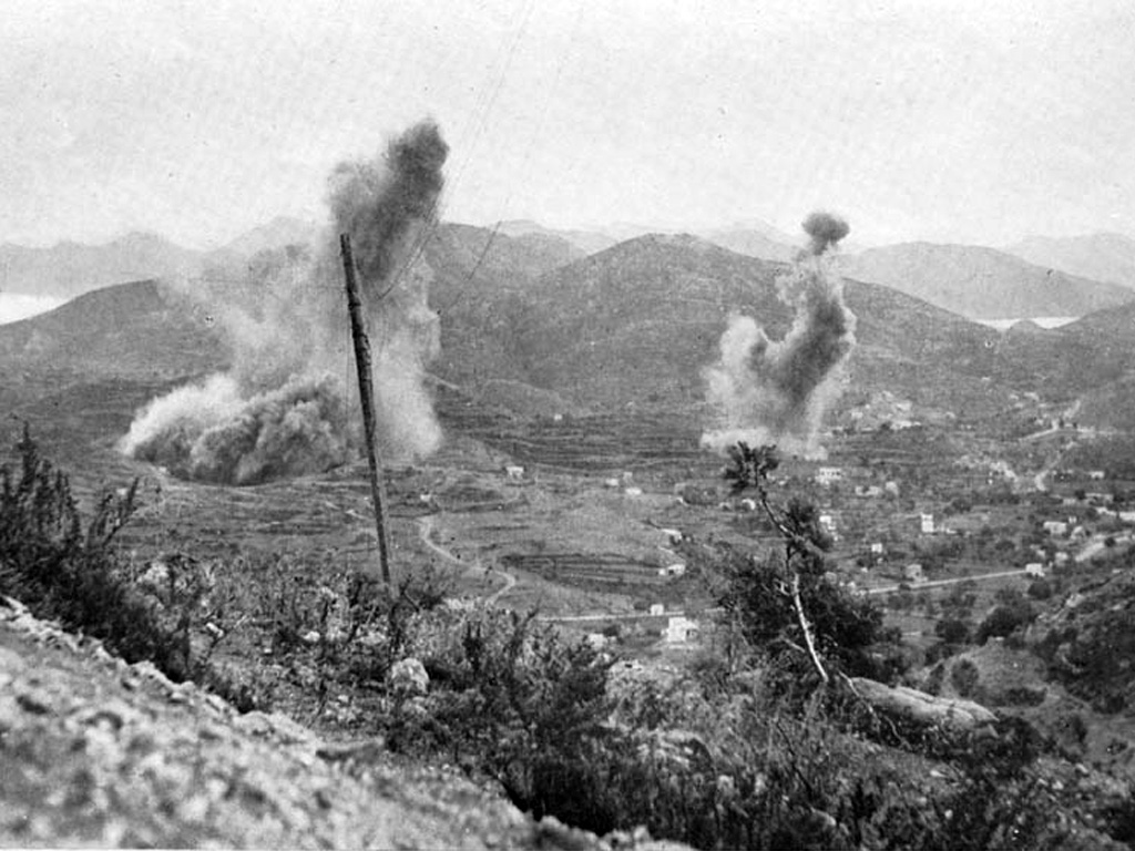German-bombs-fall-on-Leros