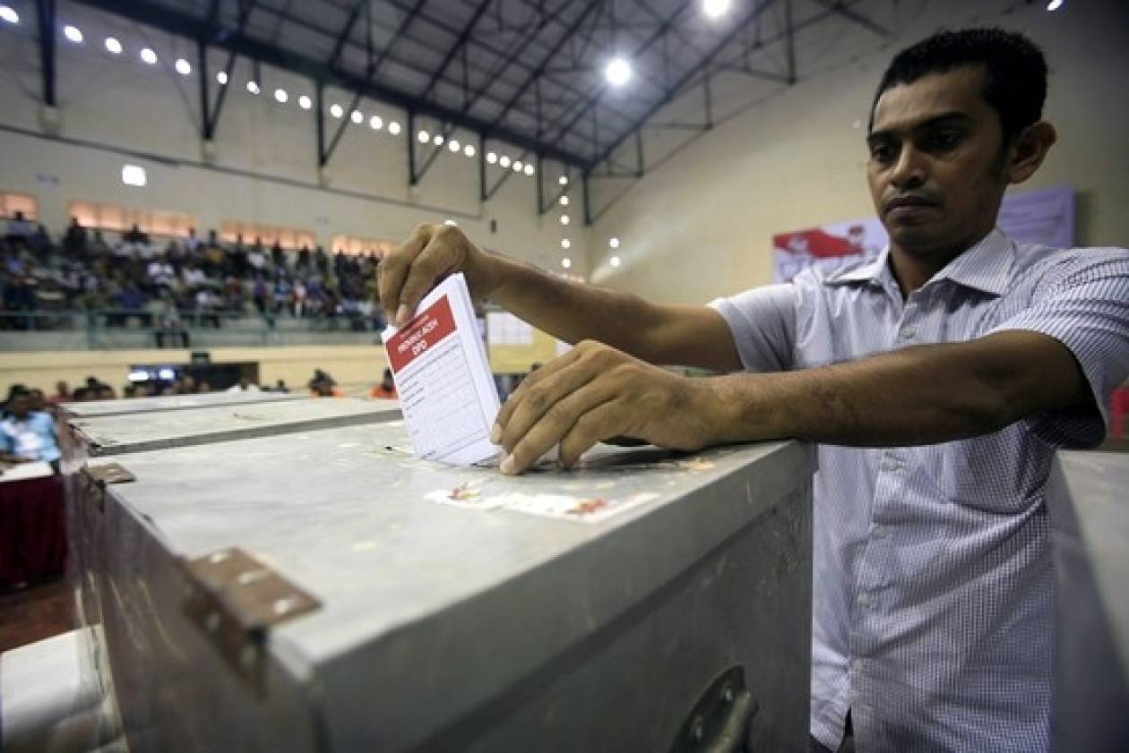 Ινδονησία: Κατηγορίες για νοθεία στις εκλογές