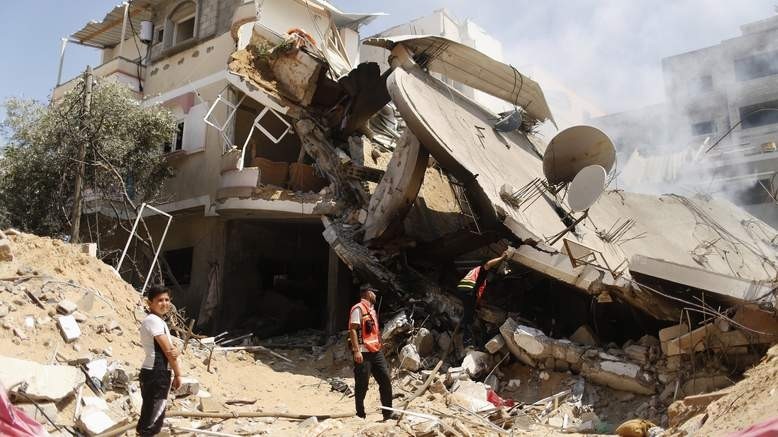 Πνίγεται στο αίμα η Γάζα- Ζητούν διακοπή εχθροπραξιών (pics+video)