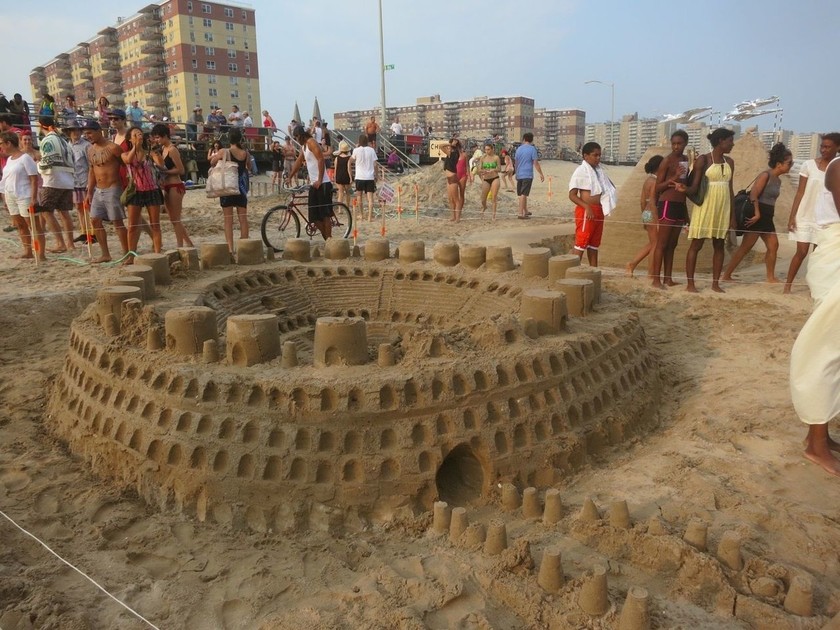 Masterpieces in the sand (photos + videos)