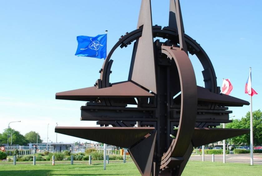 ΝΑΤΟ: Συνεχίζεται η μεταφορά όπλων από τη Ρωσία προς την Ουκρανία