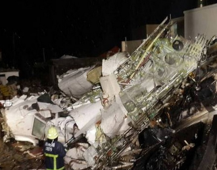 Tragedy in Taiwan: Dozens killed after plane crash (pics+vid)