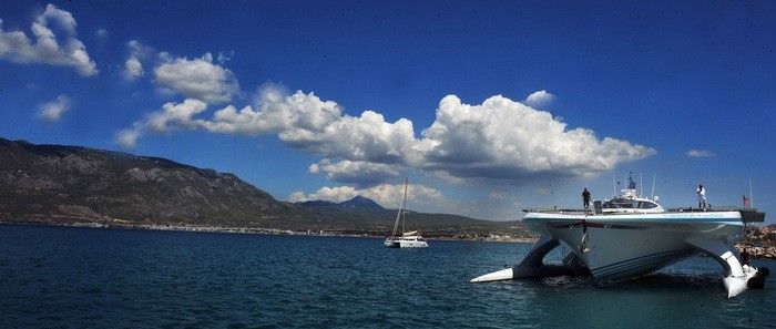 World's largest solar boat sails in Greece (pics)