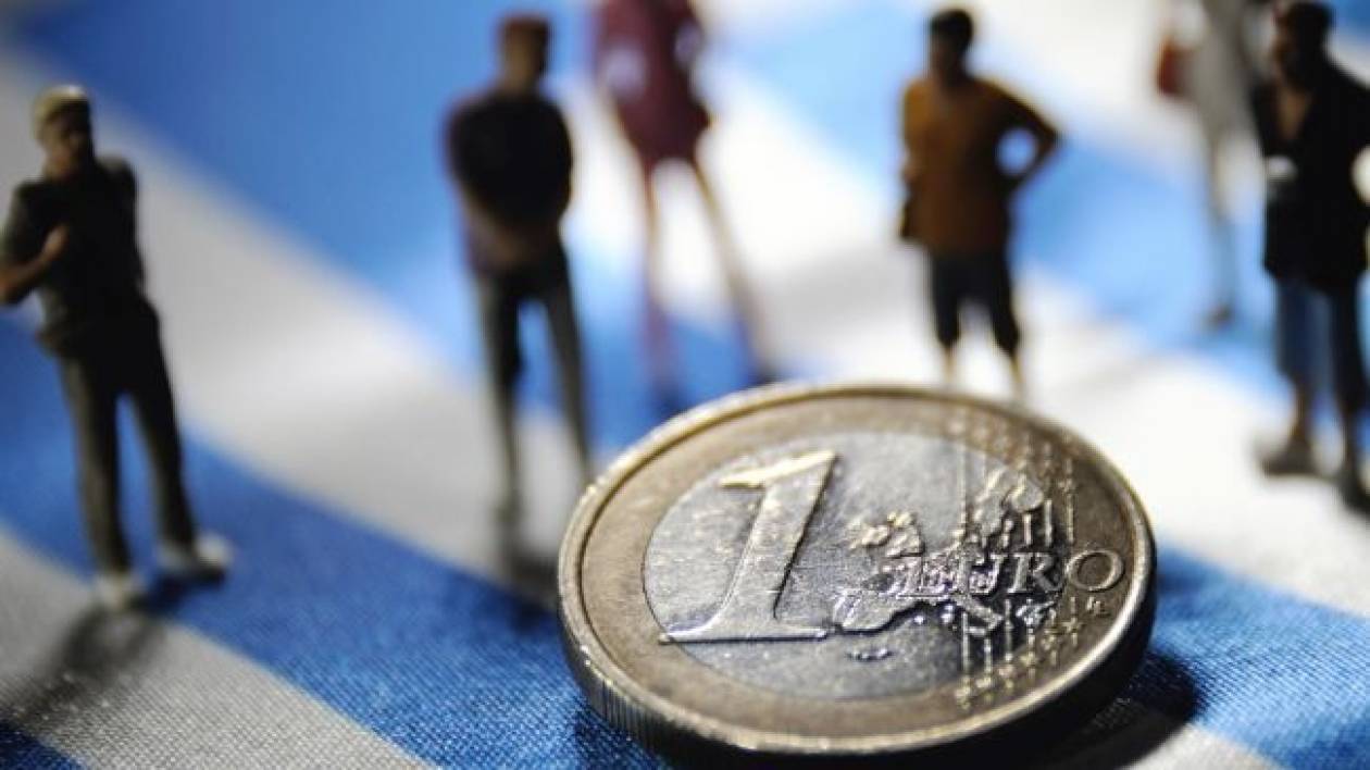 Financial Times:  Η ελληνική οικονομία γυρίζει σελίδα, αλλά παραμένουν οι φόβοι