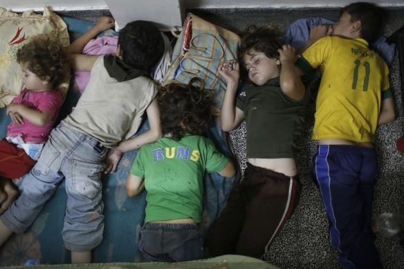 Πνίγεται στο αίμα η Γάζα από τον ανήθικο πόλεμο με θύματα παιδιά (pics+videos)
