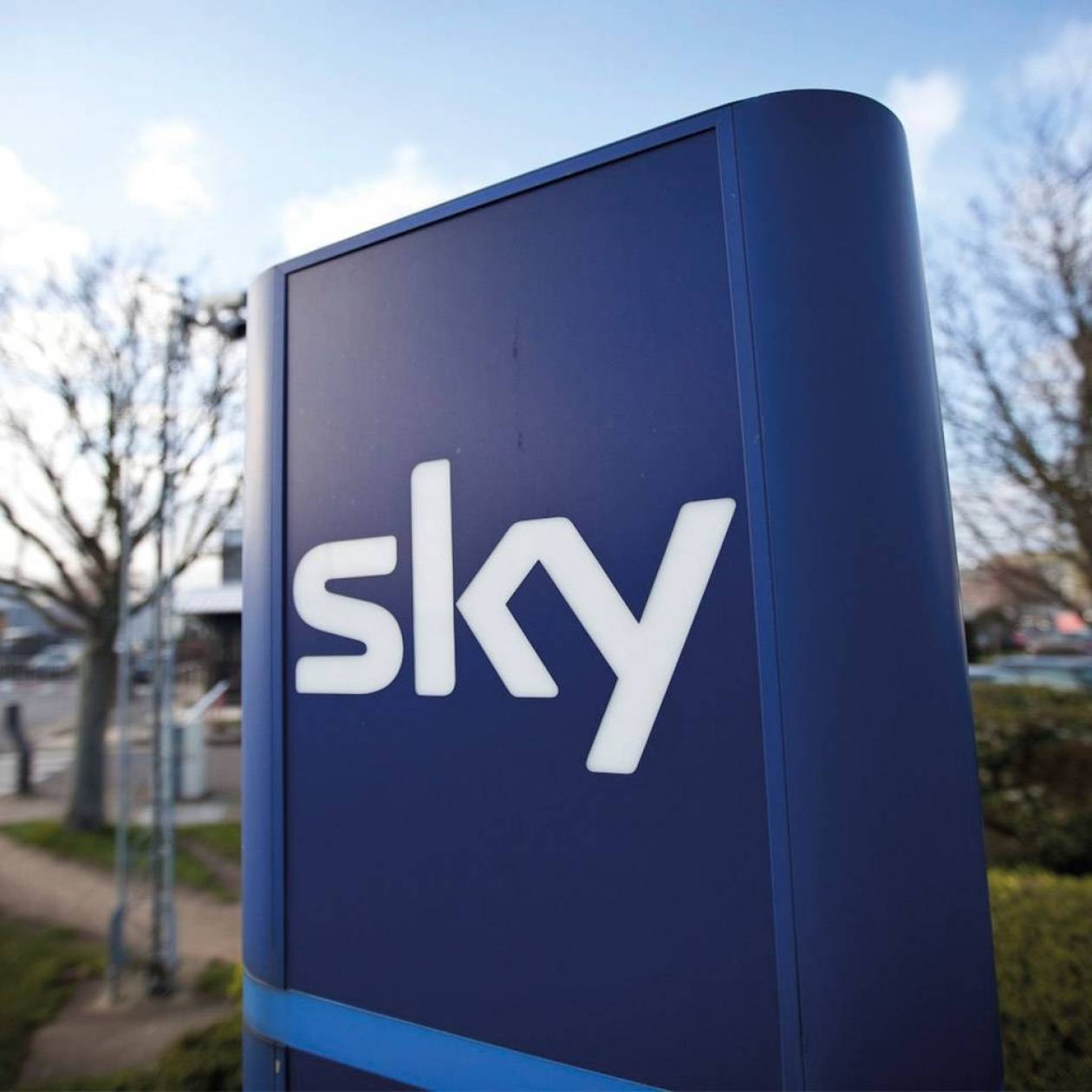 O BSkyB αγοράζει τα Sky Italia και Sky Deutschland