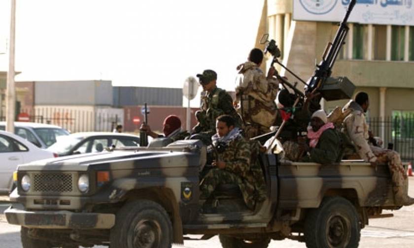 Λιβύη: Τουλάχιστον 50 νεκροί από τις συγκρούσεις στρατού-ανταρτών