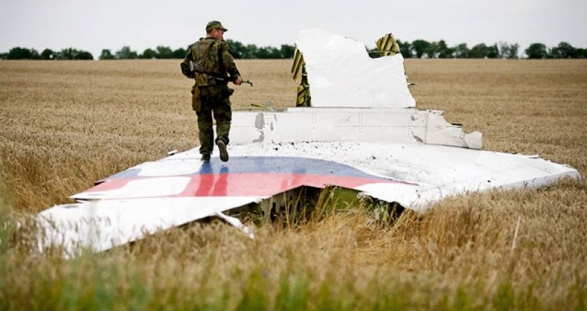 MH17: International experts unable to reach site; Dutch PM calls Ukranian President