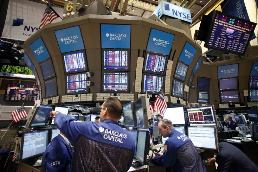 Μικρές απώλειες σημείωσε το χρηματιστήριο στη Wall Street