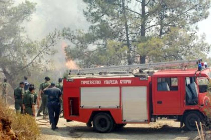 Σε εξέλιξη μεγάλη πυρκαγιά στην Τσάδα