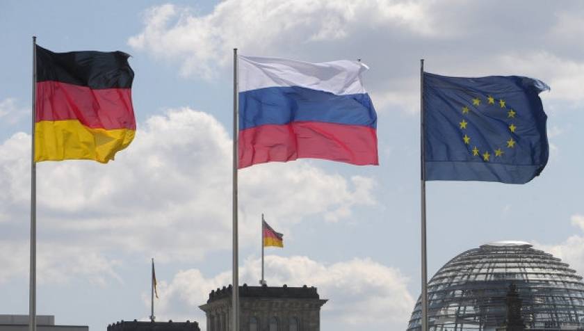 Η Γερμανία επιδιώκει ενεργά να πείσει και χώρες εκτός ΕΕ να επιβάλουν κυρώσεις στη Ρωσία