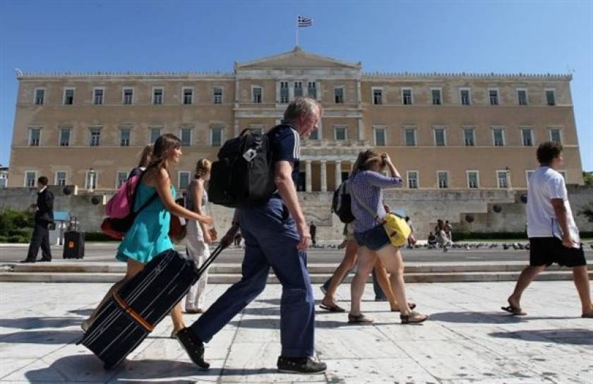 Der Standard: Ανάπτυξη στην Ελλάδα χάρη στον τουρισμό