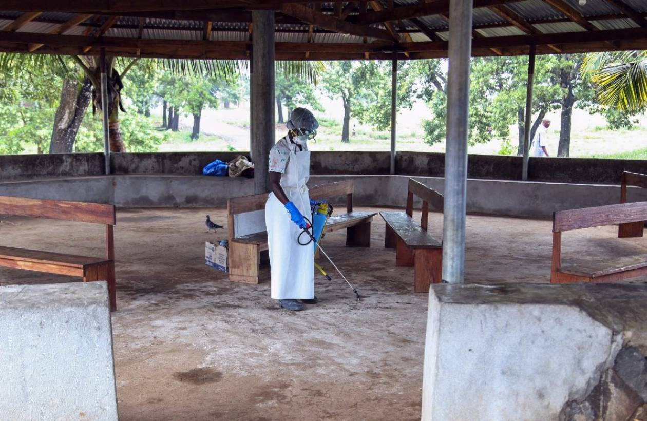 Λιβερία: Σοροί θυμάτων του Έμπολα κείτονταν στο δρόμο επί 4 μέρες