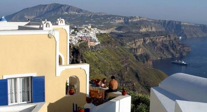 Spiegel: Νούμερο 1 τουριστικός προορισμός η Ελλάδα