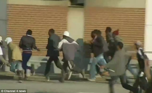 Βίαιες συγκρούσεις μεταναστών στη Γαλλία (pics+video)