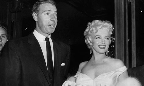 Marilyn-Monroe-with-Joe-D-008