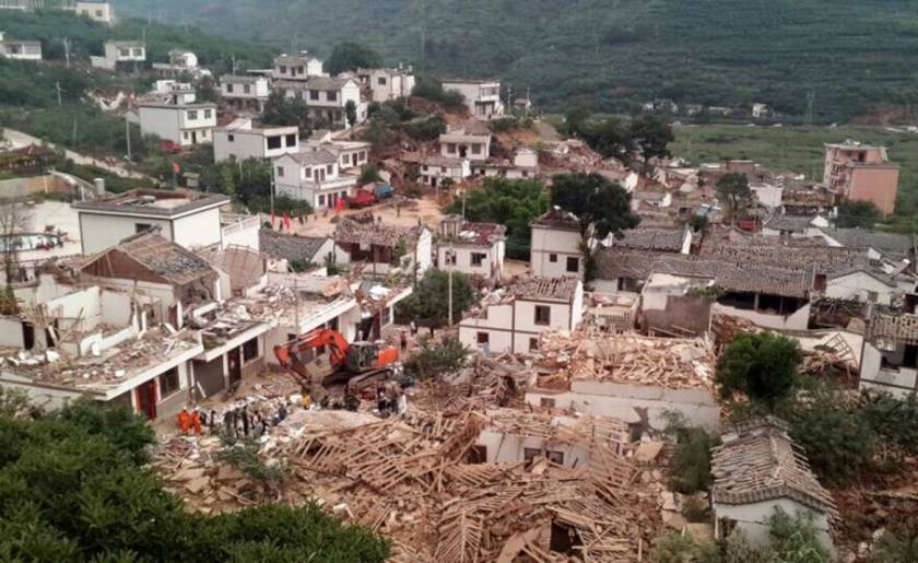 Κίνα: Στους 589 έφτασε ο αριθμός των νεκρών από το σεισμό